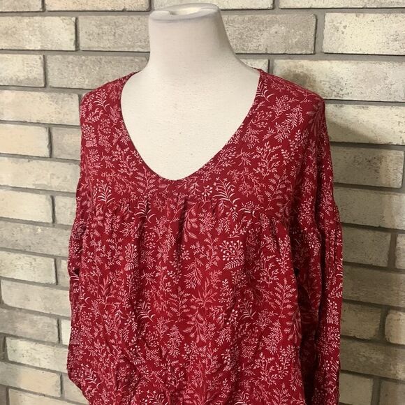 3for$20 cropped blouse size medium - Picture 2 of 4